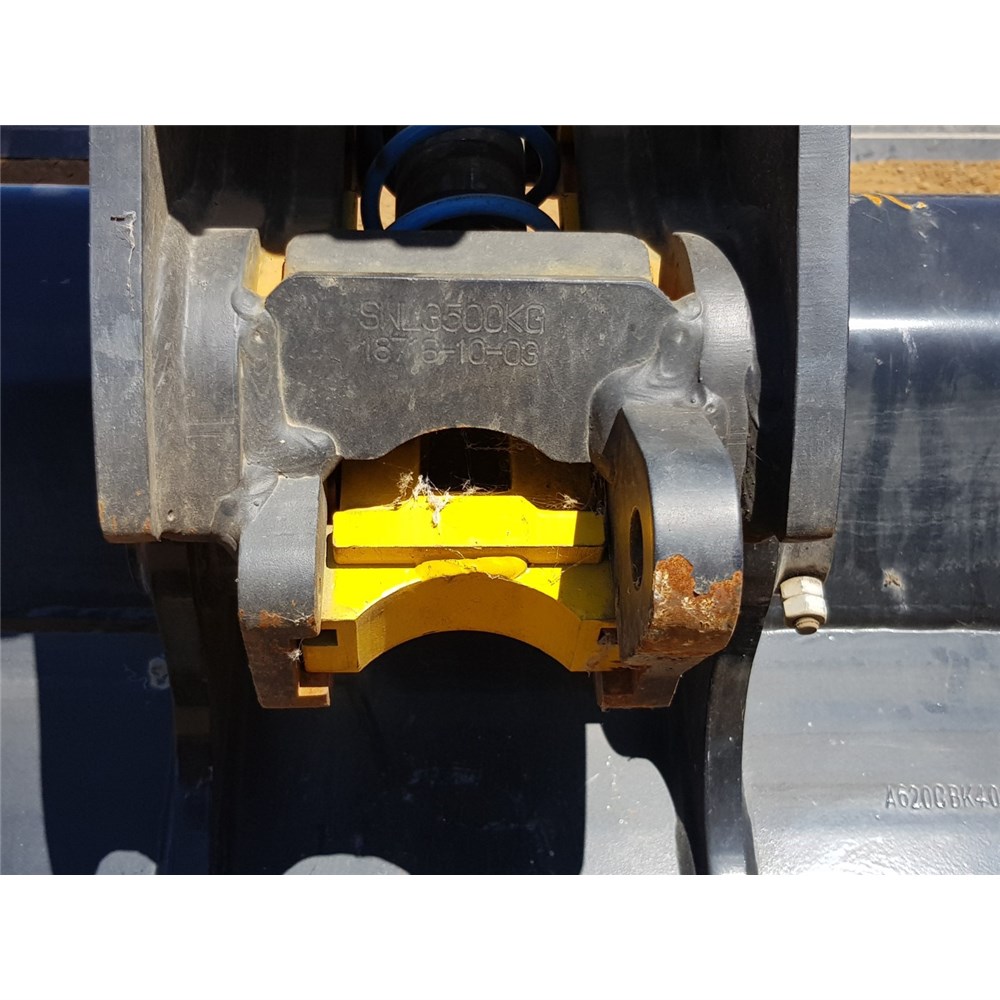 2021 CATERPILLAR 305.5E2 WE2 image 12